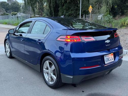 2013 Chevrolet Volt Base