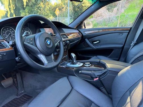 2008 BMW 550 550i 4dr Sedan Luxury