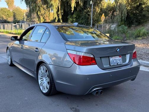 2008 BMW 550 550i 4dr Sedan Luxury