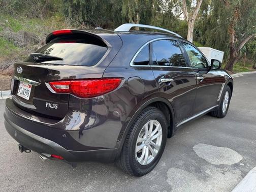 2009 INFINITI FX35 Base