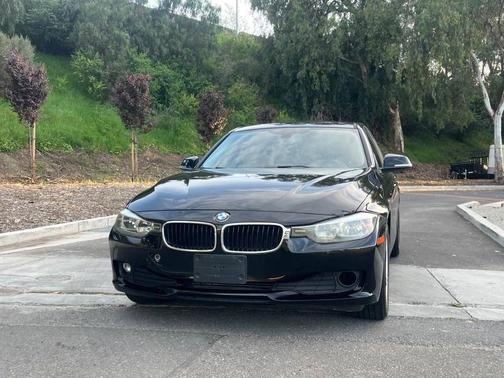 Black Sapphire Metallic 2015 BMW 320 i