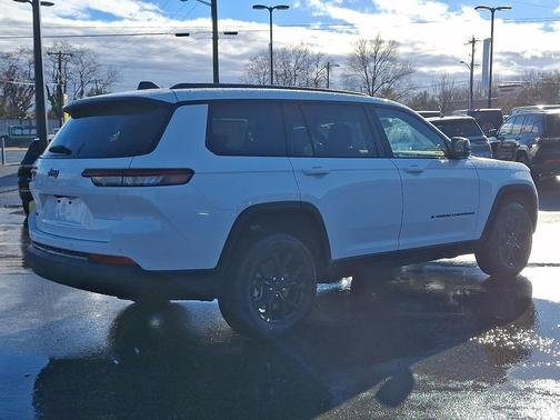 2025 Jeep Grand Cherokee L Altitude
