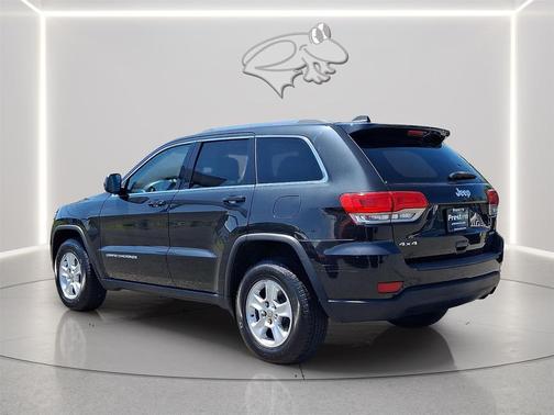 Brilliant Black Crystal Pearlcoat 2014 Jeep Grand Cherokee Laredo