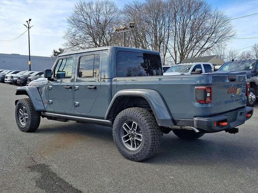 2026 Jeep Gladiator Mojave 4x4