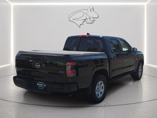 Super Black 2022 Nissan Frontier S