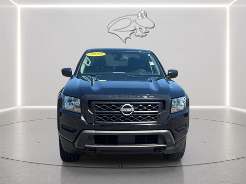 Super Black 2022 Nissan Frontier S
