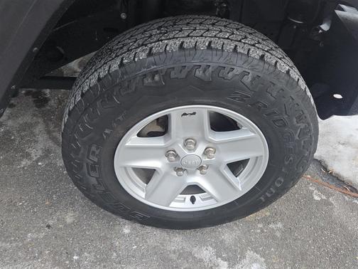 2020 Jeep Gladiator Sport S