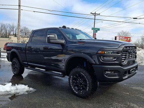 2026 RAM 2500 Tradesman Crew Cab 4x4 6'4' Box