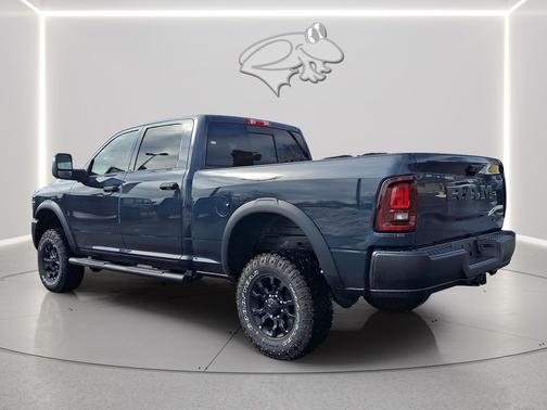 2026 RAM 2500 Tradesman Crew Cab 4x4 6'4' Box