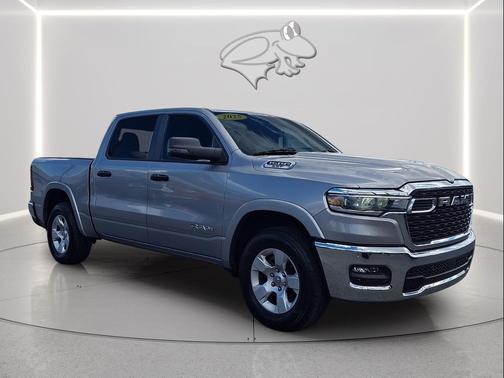 Billet Silver Metallic Clearcoat 2025 RAM 1500 Big Horn/Lone Star