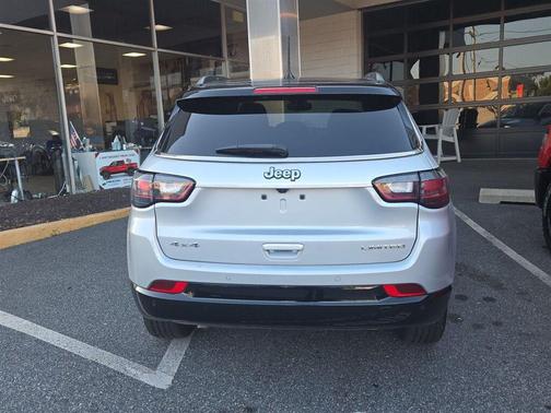 Silver Zynith Metallic Clearcoat 2025 Jeep Compass Limited