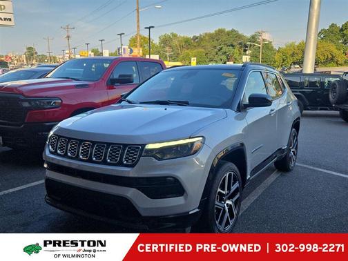 Silver Zynith Metallic Clearcoat 2025 Jeep Compass Limited