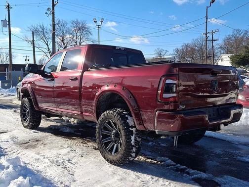 2021 RAM 2500 Laramie Crew Cab 4x4 6'4' Box