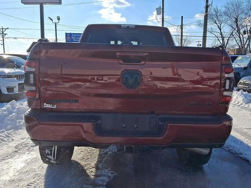 2021 RAM 2500 Laramie Crew Cab 4x4 6'4' Box