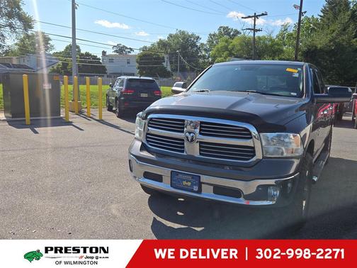 Granite Crystal Metallic Clearcoat 2015 RAM 1500 Big Horn