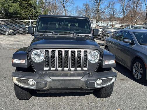 2021 Jeep Gladiator Overland