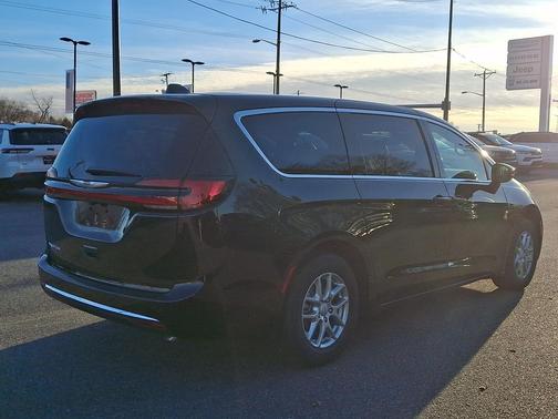 2026 Chrysler Pacifica L