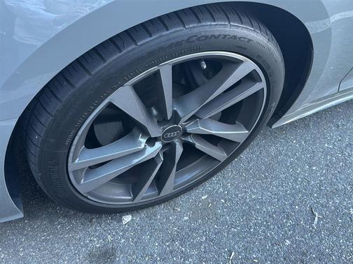 Quantum Gray/Black Roof 2022 Audi S5 Premium Plus TFSI quattro Tiptronic