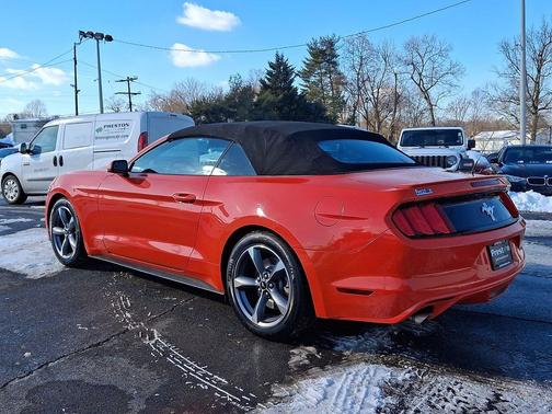 2015 Ford Mustang V6