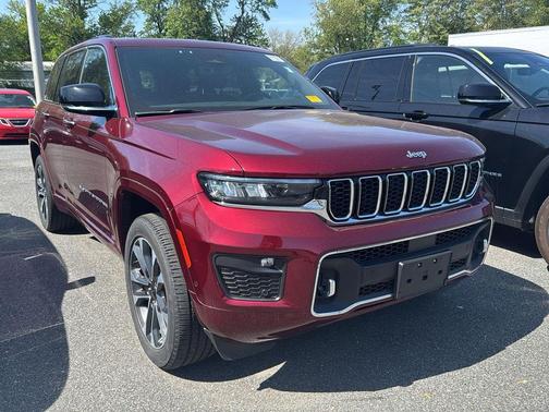 Velvet Red Pearlcoat 2023 Jeep Grand Cherokee Overland