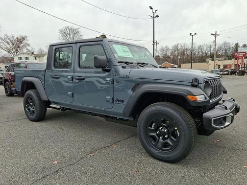 2026 Jeep Gladiator Sport