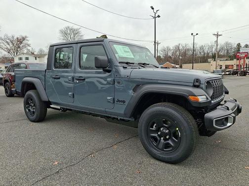 2026 Jeep Gladiator Sport