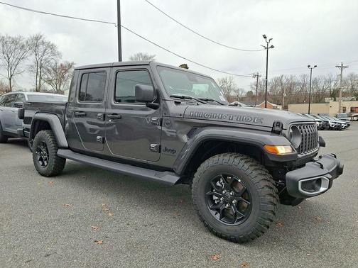 2025 Jeep Gladiator High Tide