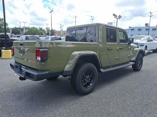 2025 Jeep Gladiator High Tide