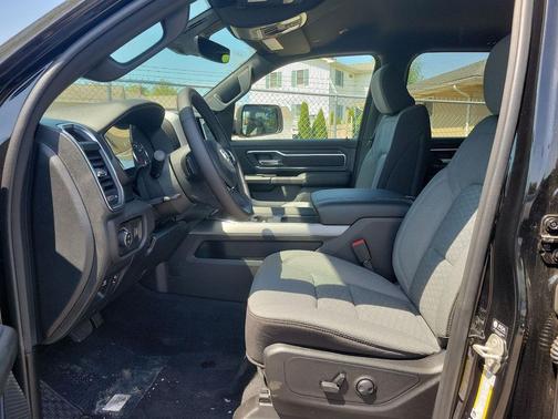 2025 RAM 1500 Lone Star