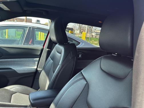 Red Hot Pearlcoat 2025 Jeep Compass Latitude