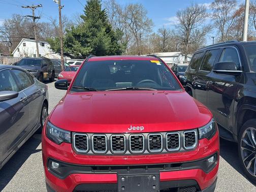 Red Hot Pearlcoat 2025 Jeep Compass Latitude