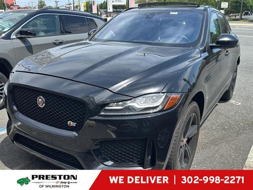 Santorini Black Metallic 2018 Jaguar F-PACE S