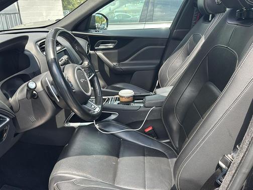 Santorini Black Metallic 2018 Jaguar F-PACE S