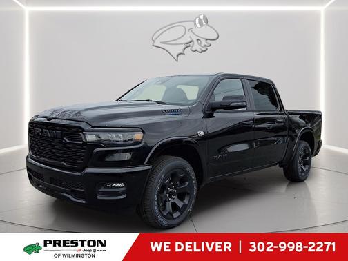 Diamond Black Crystal Pearlcoat 2026 RAM 1500 Big Horn/Lone Star