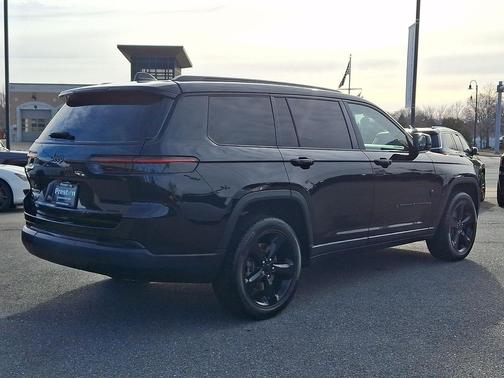 2022 Jeep Grand Cherokee L Altitude