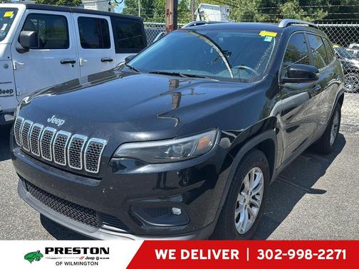 Diamond Black Crystal Pearlcoat 2019 Jeep Cherokee Latitude