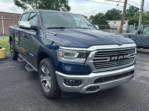 Patriot Blue Pearlcoat 2023 RAM 1500 Laramie