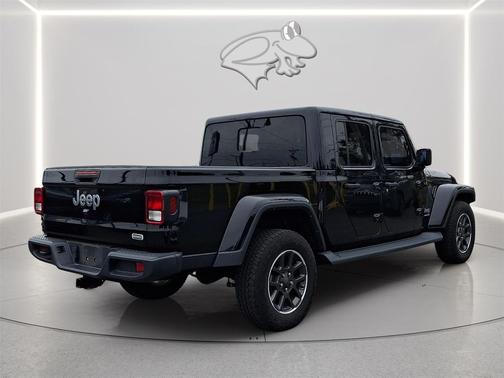 Black Clearcoat 2021 Jeep Gladiator Overland
