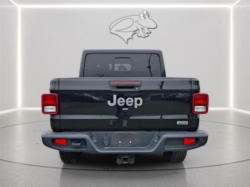 Black Clearcoat 2021 Jeep Gladiator Overland