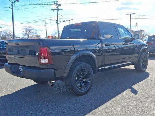 2024 RAM 1500 Classic Warlock Crew Cab 4x4 5'7' Box