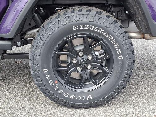 2026 Jeep Gladiator Willys 4x4