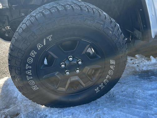 2022 Jeep Gladiator Mojave 4x4