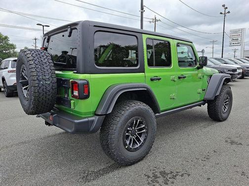Mojito Clearcoat 2025 Jeep Wrangler Willys