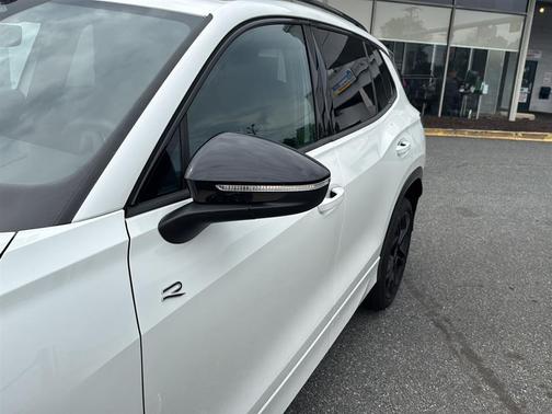 Opal White Pearl 2025 Volkswagen Tiguan 2.0T SE R-Line Black 4MOTION