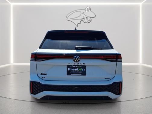 Opal White Pearl 2025 Volkswagen Tiguan 2.0T SE R-Line Black 4MOTION