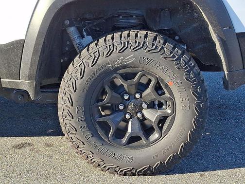 2026 RAM 1500 RHO Crew Cab 4x4 5'7' Box