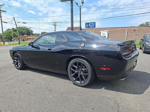Pitch Black Clearcoat 2023 Dodge Challenger R/T