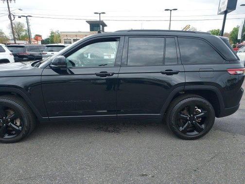 2023 Jeep Grand Cherokee Limited X
