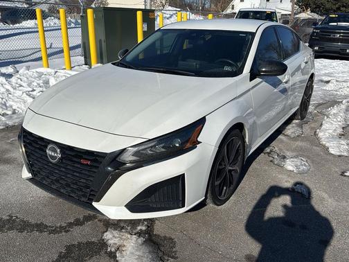 2024 Nissan Altima SR FWD