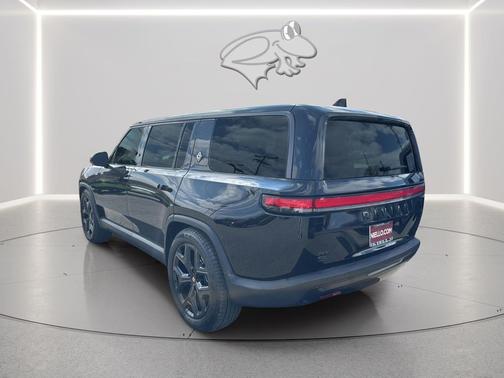 2025 Rivian R1S Adventure Dual Motor Standard Pack